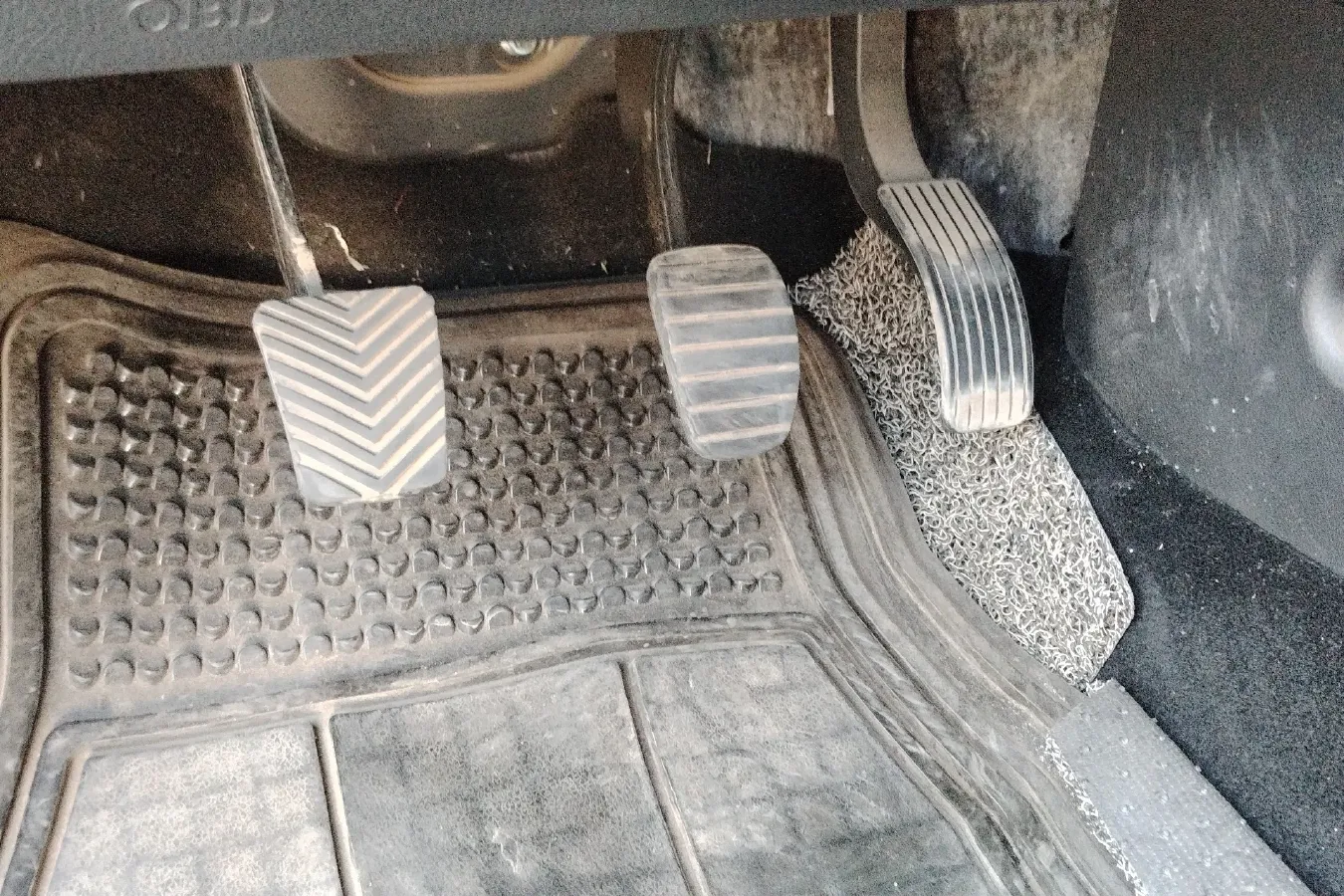 2021 DongFeng Forthing LingZhi Plus 2.0L 133HP L4 6MT,autocango,china used car exporter,china ev exporter,chinese used car exporter,chinese used ev exporter