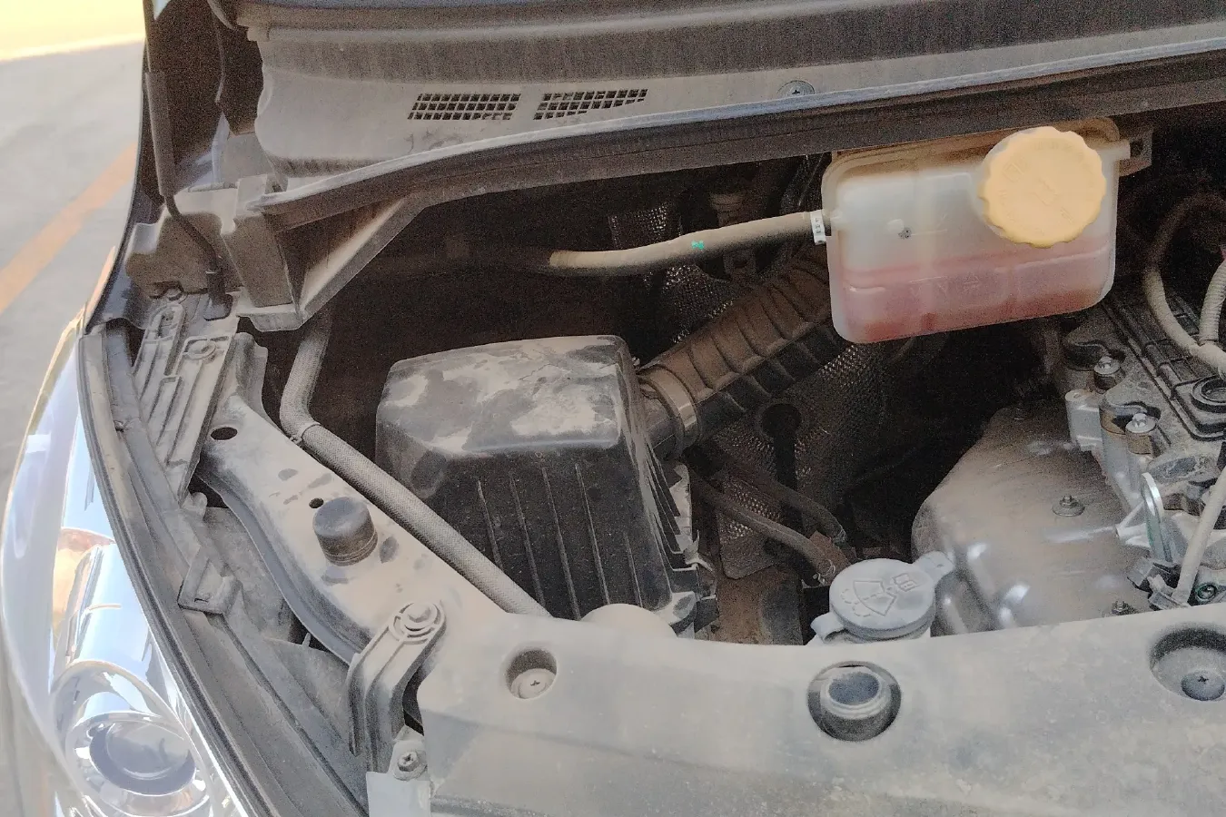 2021 DongFeng Forthing LingZhi Plus 2.0L 133HP L4 6MT,autocango,china used car exporter,china ev exporter,chinese used car exporter,chinese used ev exporter