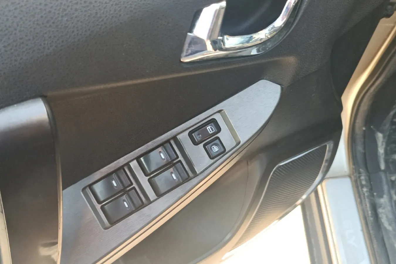 2014 Geely SX7 2.0L 141HP L4 6AT,autocango,china used car exporter,china ev exporter,chinese used car exporter,chinese used ev exporter