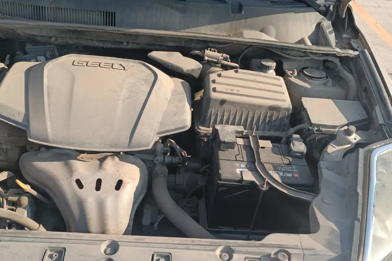 2014 Geely SX7 2.0L 141HP L4 6AT,autocango,china used car exporter,china ev exporter,chinese used car exporter,chinese used ev exporter