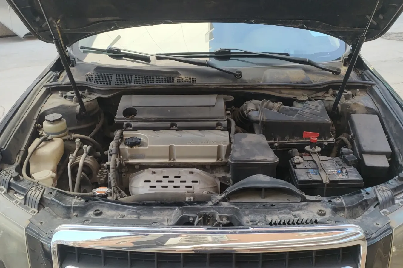 2011 Geely EC8 2.0L 136HP L4 5MT,autocango,china used car exporter,china ev exporter,chinese used car exporter,chinese used ev exporter