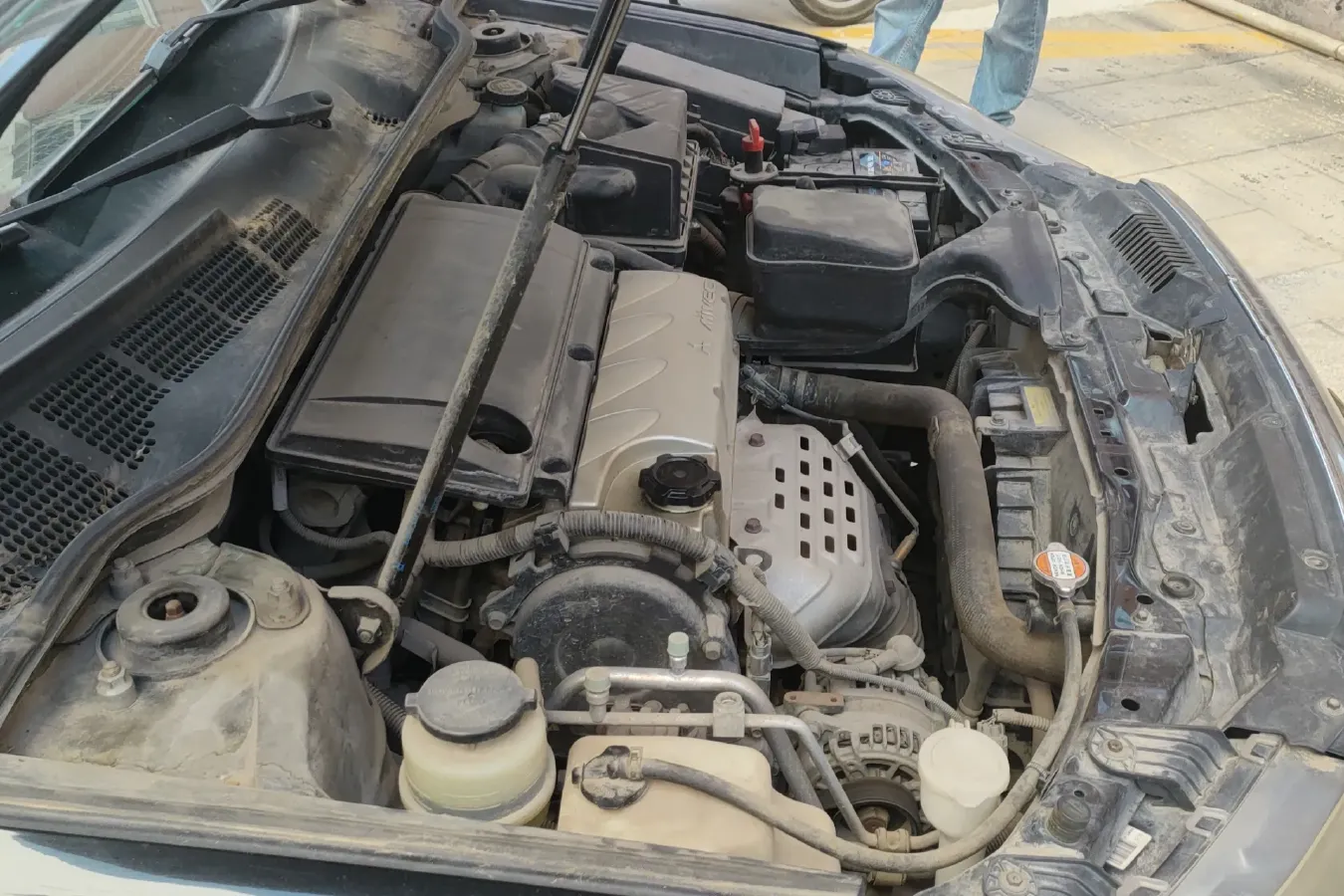 2011 Geely EC8 2.0L 136HP L4 5MT,autocango,china used car exporter,china ev exporter,chinese used car exporter,chinese used ev exporter