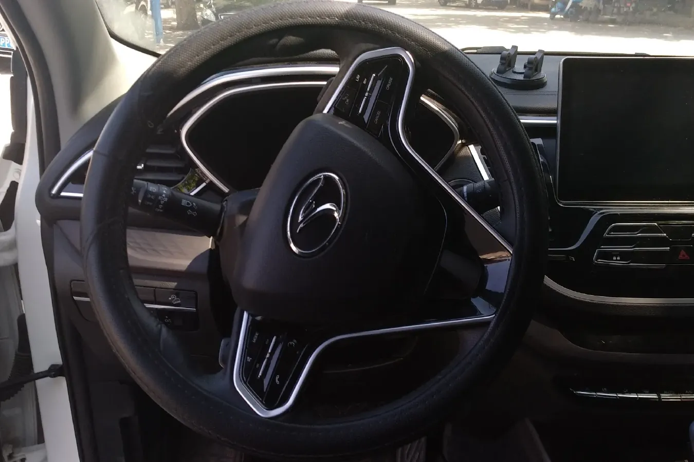 2020 Soueast DX7 1.5T 197HP L4 7DCT,autocango,china used car exporter,china ev exporter,chinese used car exporter,chinese used ev exporter