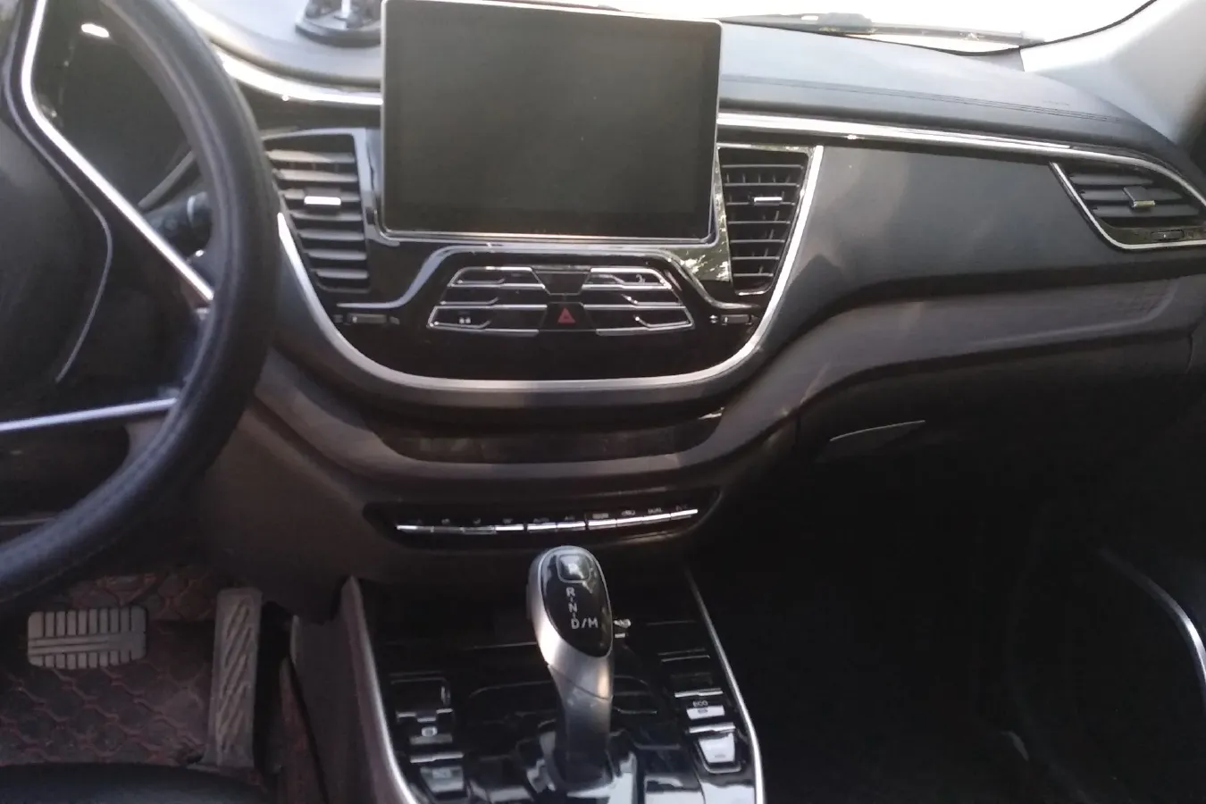 2020 Soueast DX7 1.5T 197HP L4 7DCT,autocango,china used car exporter,china ev exporter,chinese used car exporter,chinese used ev exporter