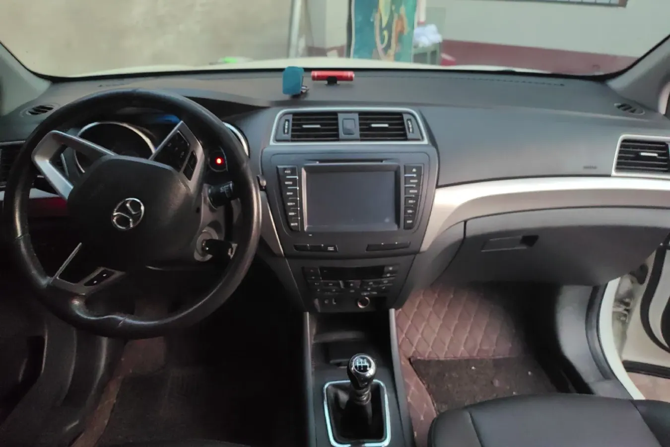 2015 BeiJing Auto Senova X65 2.0T 177HP L4 5MT,autocango,china used car exporter,china ev exporter,chinese used car exporter,chinese used ev exporter