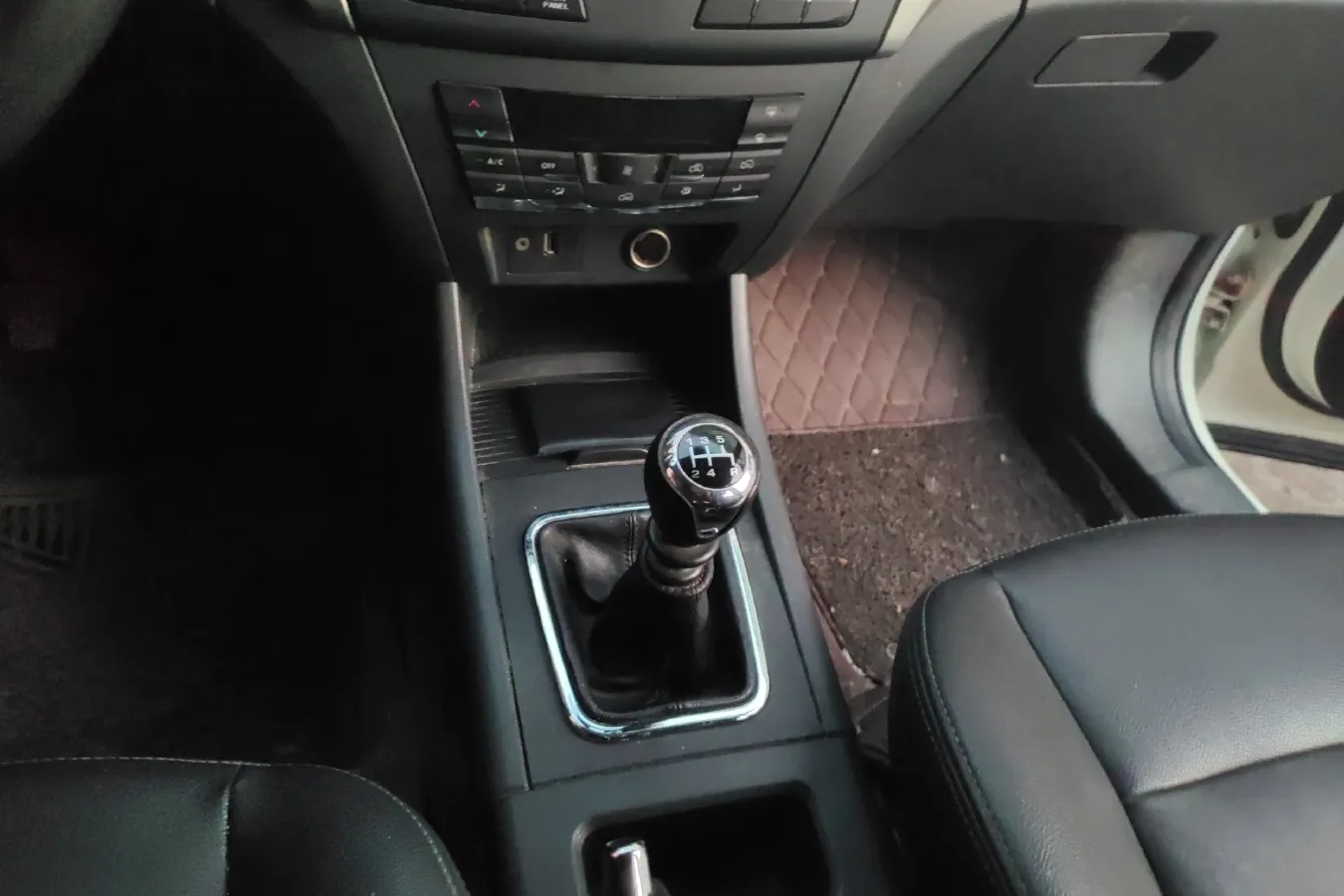 2015 BeiJing Auto Senova X65 2.0T 177HP L4 5MT,autocango,china used car exporter,china ev exporter,chinese used car exporter,chinese used ev exporter