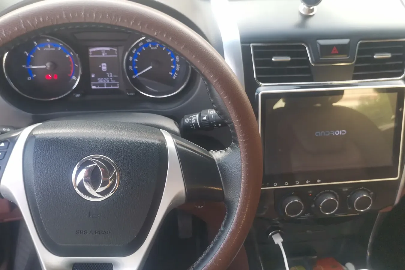 2016 DongFeng Forthing SX6 1.6L 122HP L4 5MT,autocango,china used car exporter,china ev exporter,chinese used car exporter,chinese used ev exporter