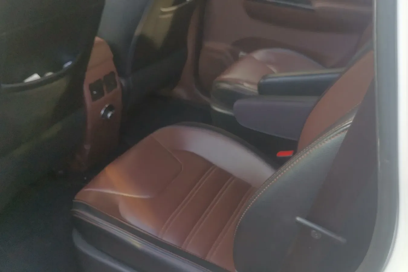 2016 DongFeng Forthing SX6 1.6L 122HP L4 5MT,autocango,china used car exporter,china ev exporter,chinese used car exporter,chinese used ev exporter