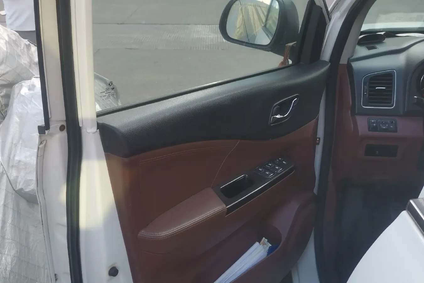 2016 DongFeng Forthing SX6 1.6L 122HP L4 5MT,autocango,china used car exporter,china ev exporter,chinese used car exporter,chinese used ev exporter