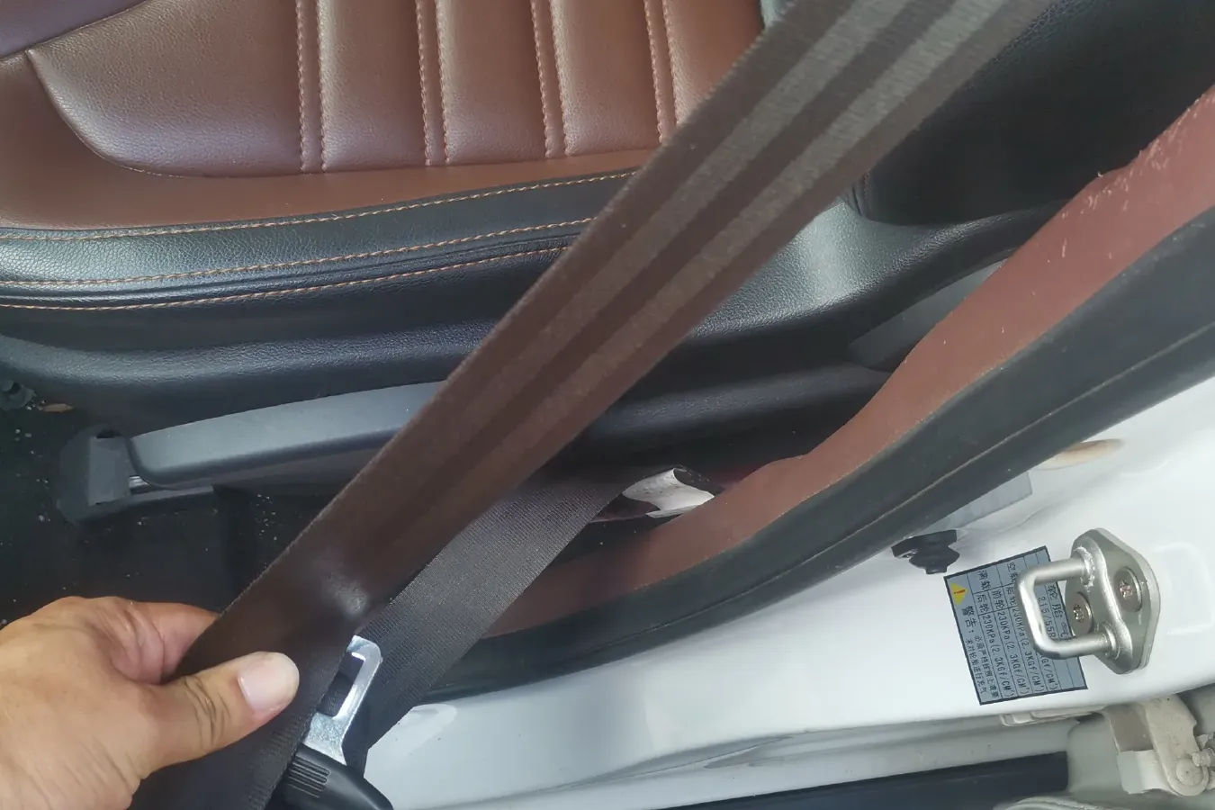 2016 DongFeng Forthing SX6 1.6L 122HP L4 5MT,autocango,china used car exporter,china ev exporter,chinese used car exporter,chinese used ev exporter