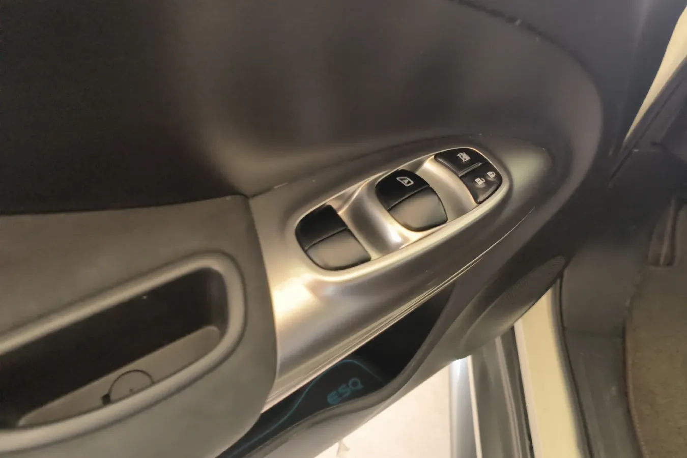 2014 Infiniti ESQ 1.6L 116HP L4 CVT,autocango,china used car exporter,china ev exporter,chinese used car exporter,chinese used ev exporter