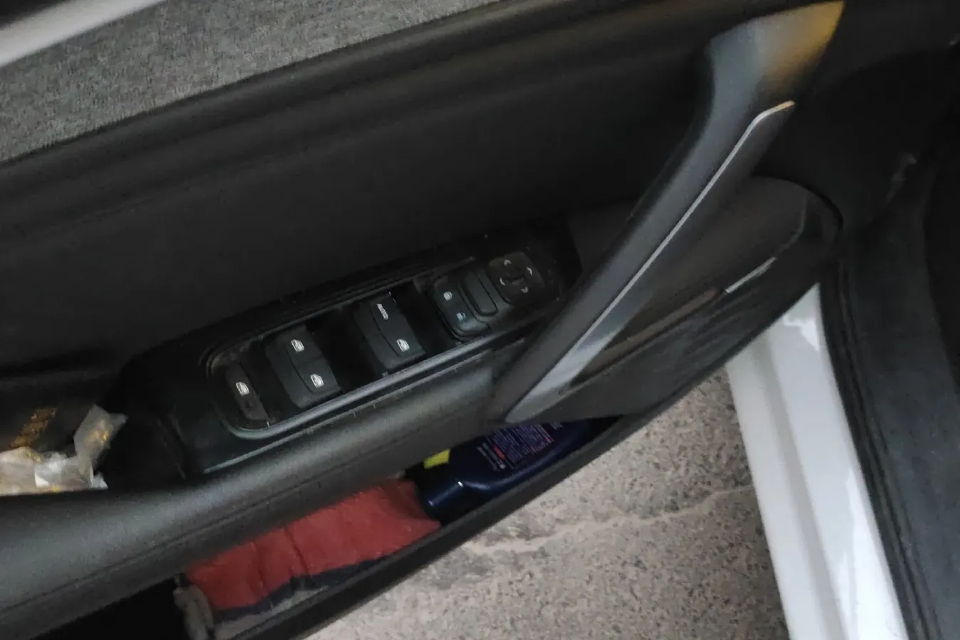 2019 BaoJun RS-5 1.5T 147HP L4 6MT,autocango,china used car exporter,china ev exporter,chinese used car exporter,chinese used ev exporter