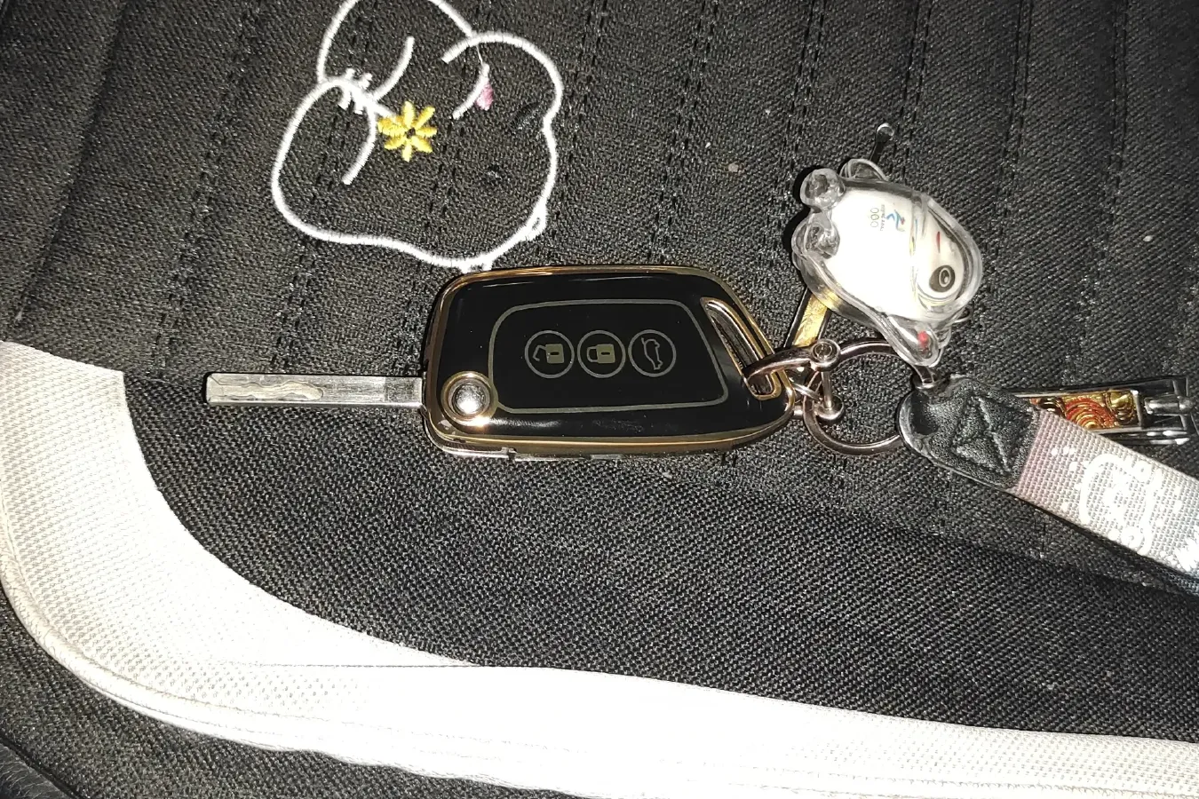 2019 BaoJun RS-5 1.5T 147HP L4 6MT,autocango,china used car exporter,china ev exporter,chinese used car exporter,chinese used ev exporter