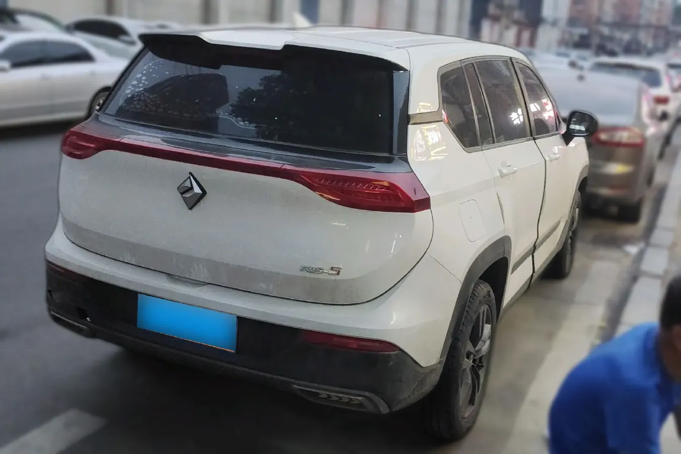 2019 BaoJun RS-5 1.5T 147HP L4 6MT,autocango,china used car exporter,china ev exporter,chinese used car exporter,chinese used ev exporter