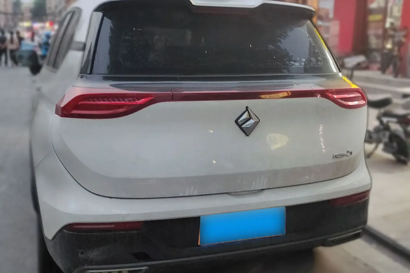 2019 BaoJun RS-5 1.5T 147HP L4 6MT,autocango,china used car exporter,china ev exporter,chinese used car exporter,chinese used ev exporter