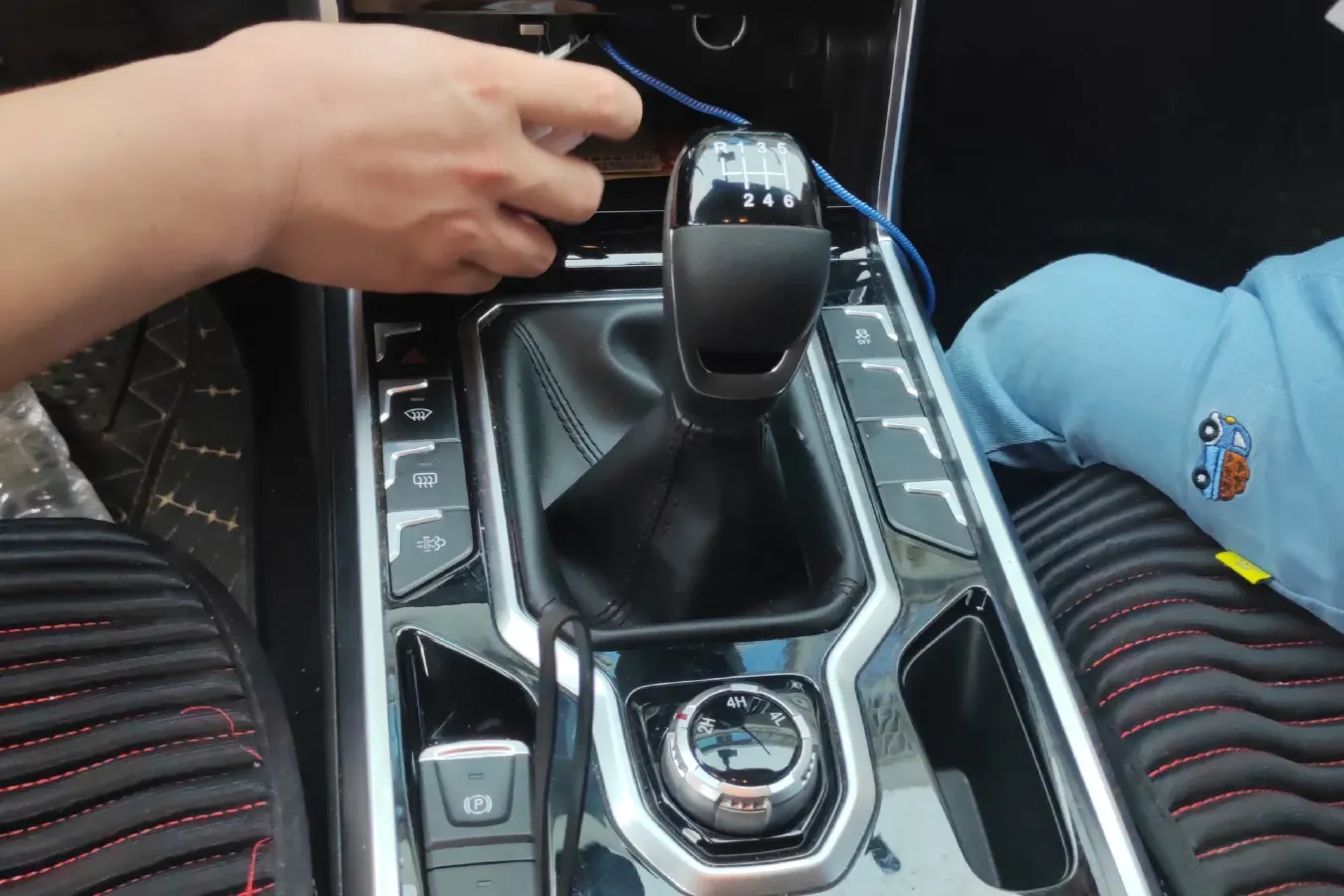 2021 JAC Hunter 2.0T 150HP L4 6MT,autocango,china used car exporter,china ev exporter,chinese used car exporter,chinese used ev exporter