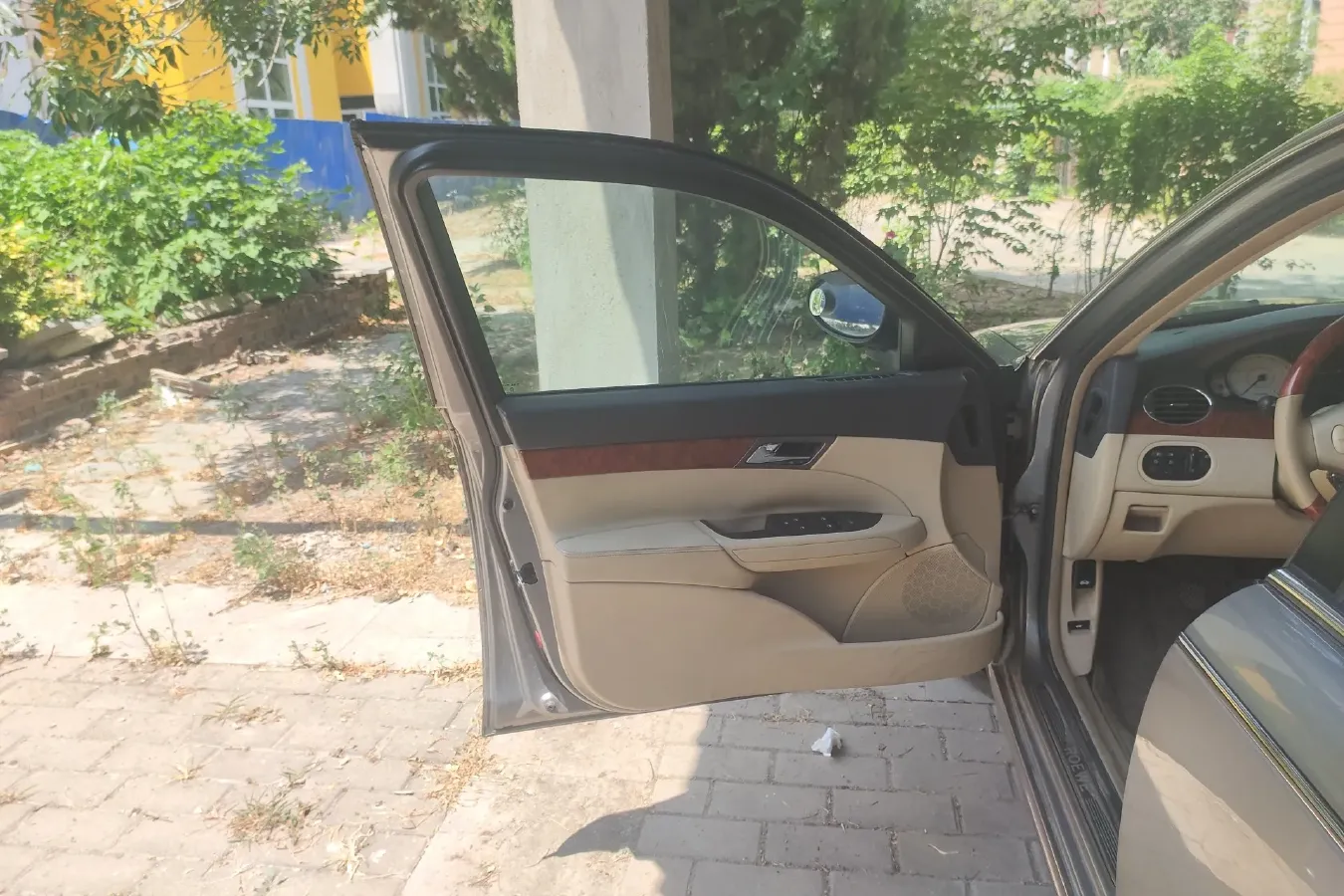 2009 Roewe 750 1.8T 160HP L4 5MT,autocango,china used car exporter,china ev exporter,chinese used car exporter,chinese used ev exporter