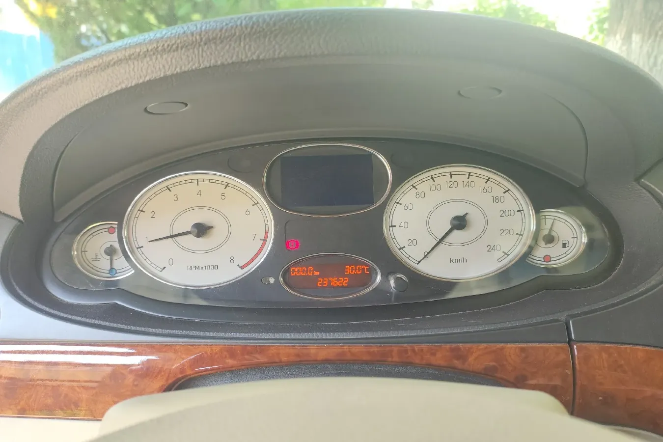 2009 Roewe 750 1.8T 160HP L4 5MT,autocango,china used car exporter,china ev exporter,chinese used car exporter,chinese used ev exporter