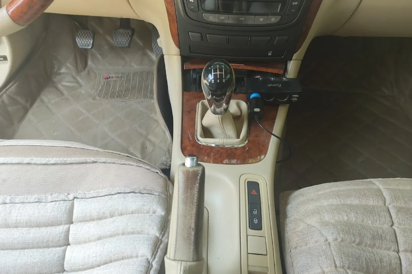 2009 Roewe 750 1.8T 160HP L4 5MT,autocango,china used car exporter,china ev exporter,chinese used car exporter,chinese used ev exporter