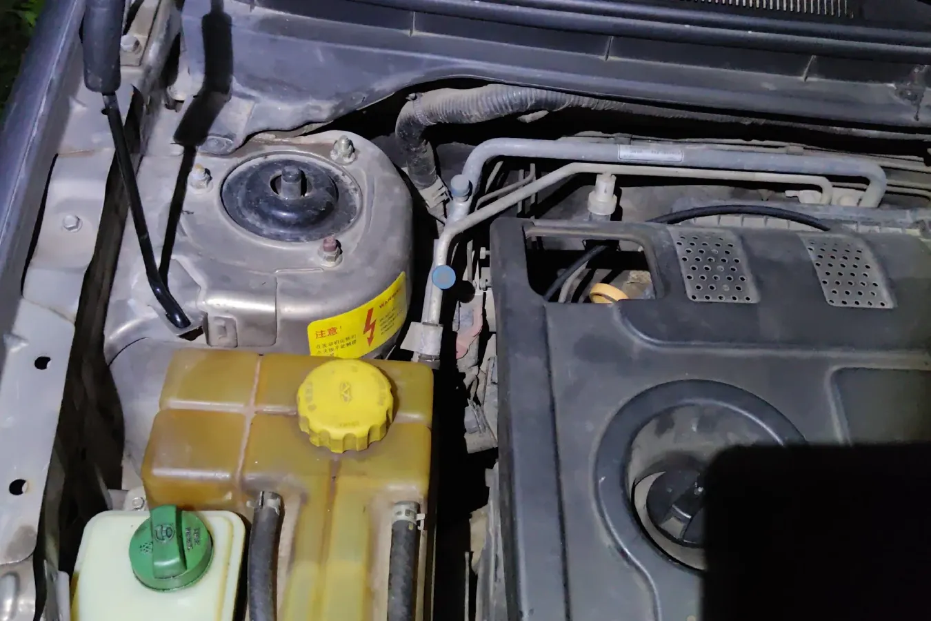 2011 Chery E5 1.5L 109HP L4 5MT,autocango,china used car exporter,china ev exporter,chinese used car exporter,chinese used ev exporter