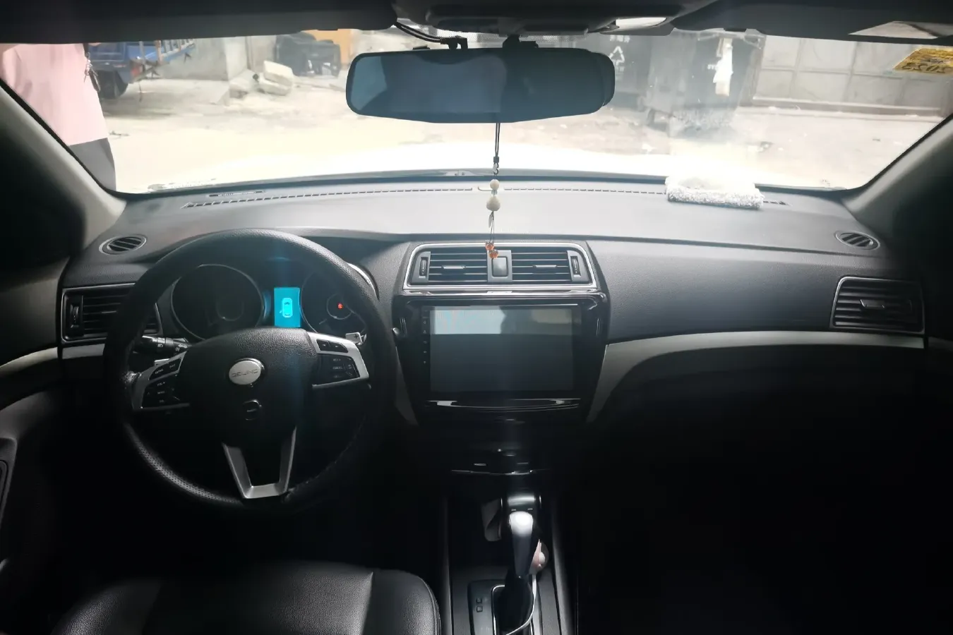 2015 BeiJing Auto Senova X65 2.0T 177HP L4 6AT,autocango,china used car exporter,china ev exporter,chinese used car exporter,chinese used ev exporter