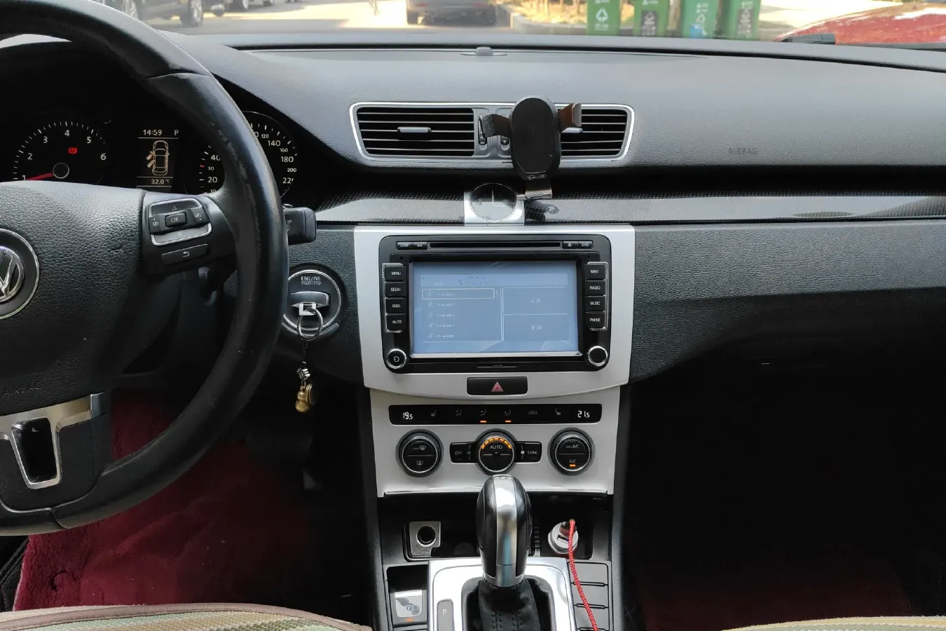 2013 Volkswagen Magotan 1.8T 160HP L4 7DCT,autocango,china used car exporter,china ev exporter,chinese used car exporter,chinese used ev exporter