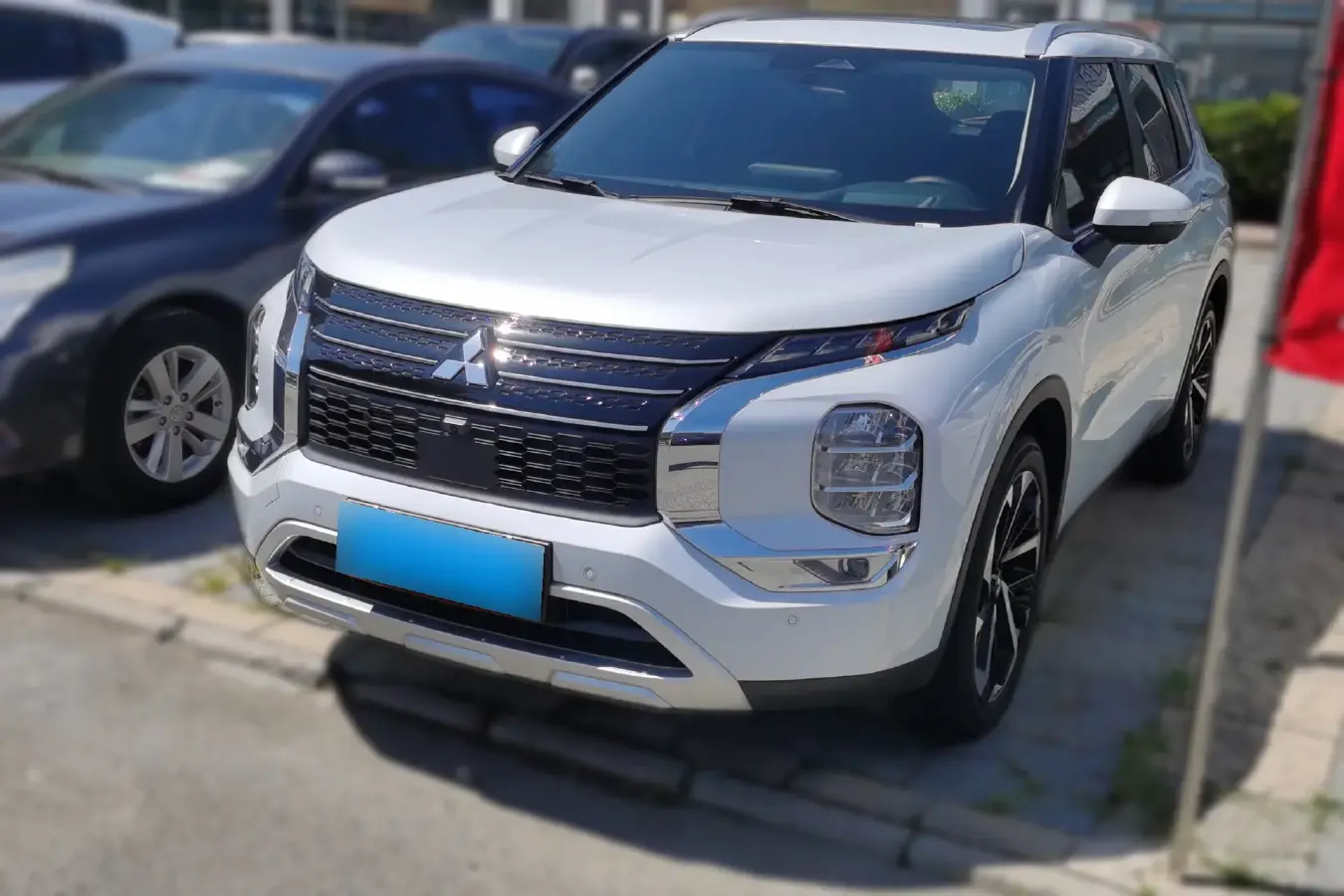 2023 Mitsubishi Outlander 1.5T 215HP L4 CVT