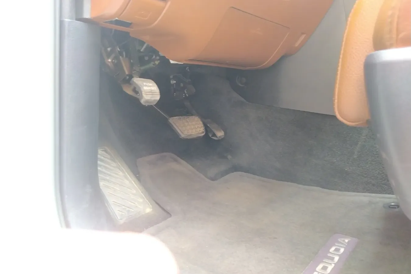 2010 Toyota Sequoia 5.7L 386HP V8 6AT,autocango,china used car exporter,china ev exporter,chinese used car exporter,chinese used ev exporter