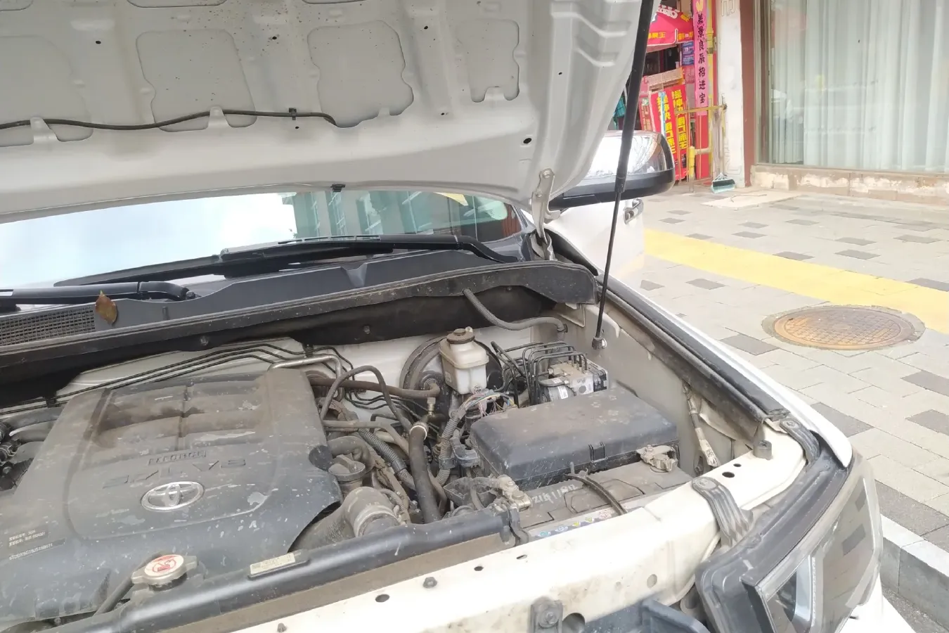 2010 Toyota Sequoia 5.7L 386HP V8 6AT,autocango,china used car exporter,china ev exporter,chinese used car exporter,chinese used ev exporter