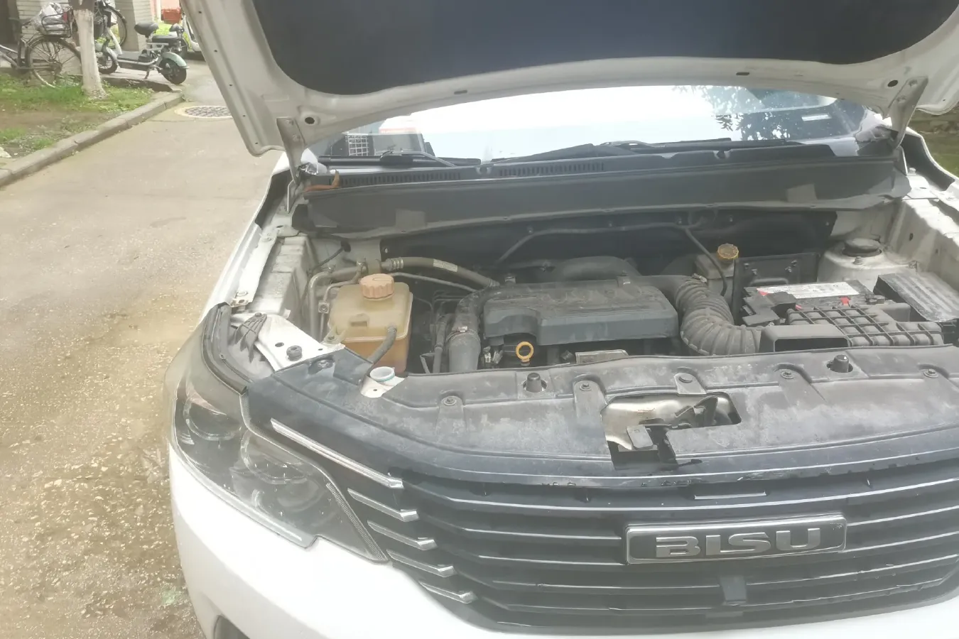 2017 BiSu T3 1.3T 133HP L4 5MT,autocango,china used car exporter,china ev exporter,chinese used car exporter,chinese used ev exporter