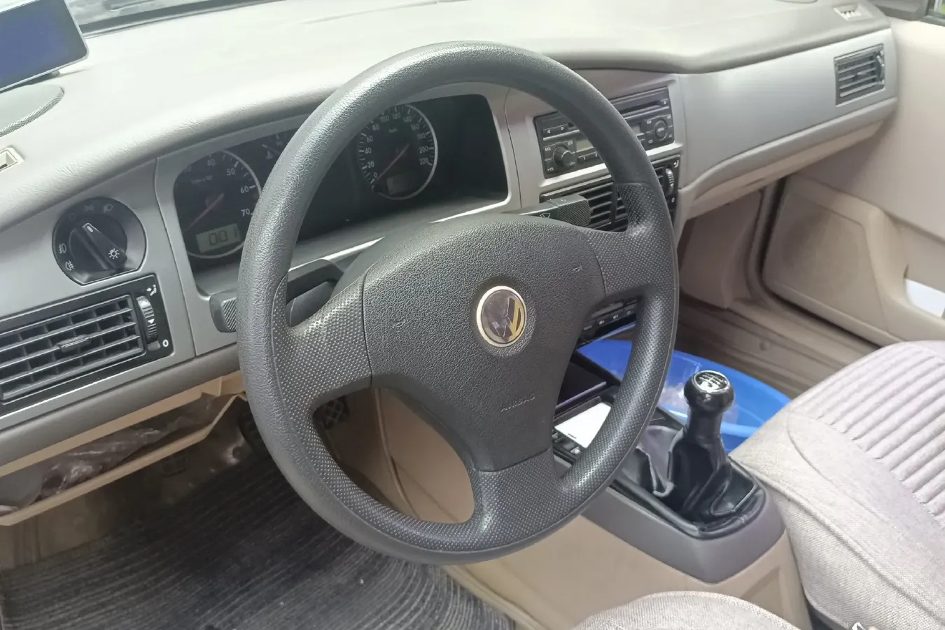 2008 Volkswagen Santana Vista 1.8L 101HP L4 5MT,autocango,china used car exporter,china ev exporter,chinese used car exporter,chinese used ev exporter