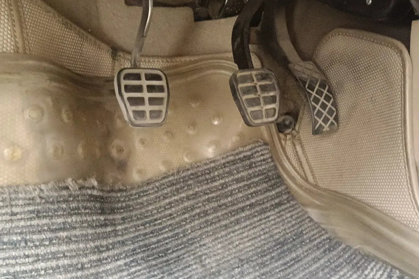 2008 Volkswagen Santana Vista 1.8L 101HP L4 5MT,autocango,china used car exporter,china ev exporter,chinese used car exporter,chinese used ev exporter