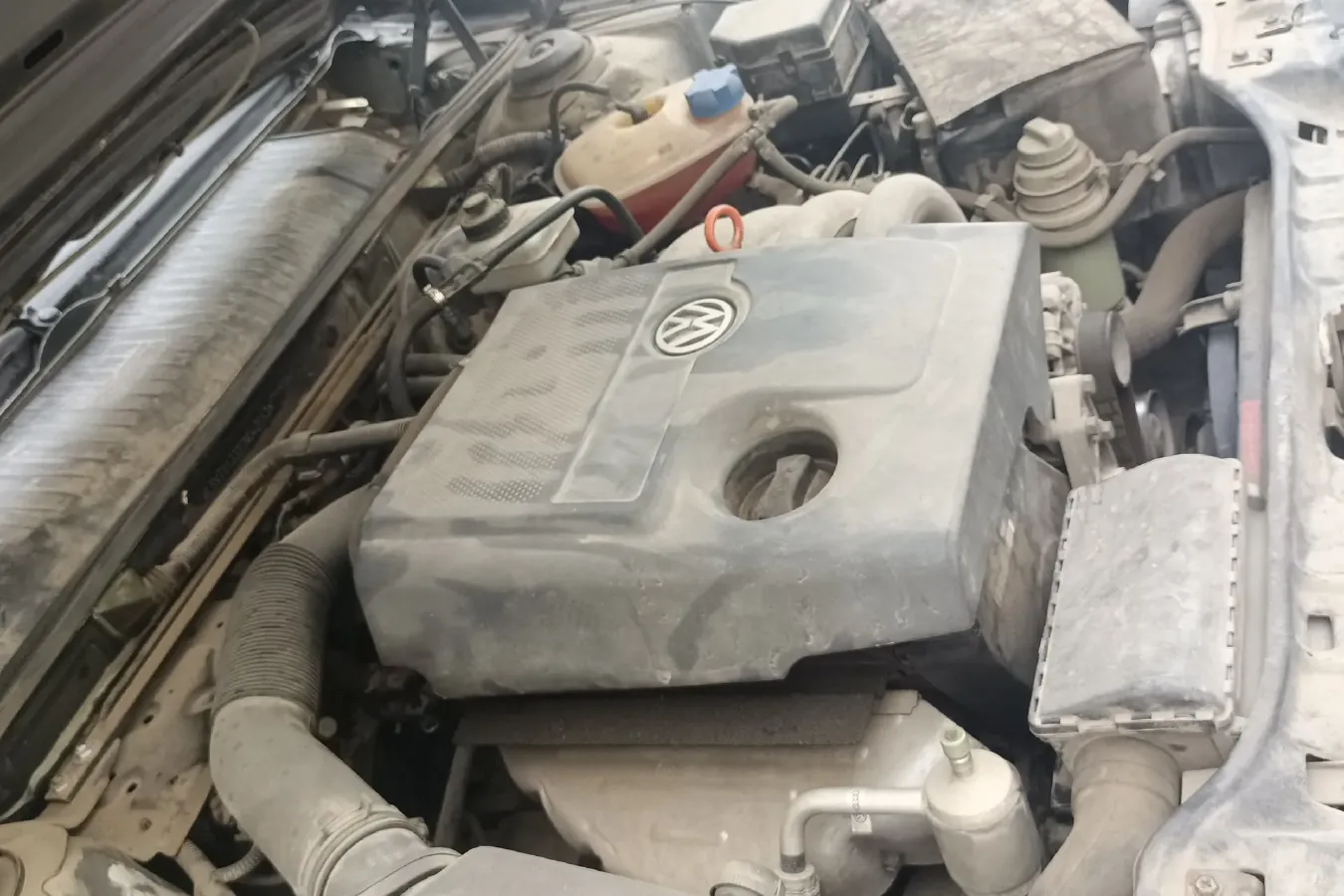 2008 Volkswagen Santana Vista 1.8L 101HP L4 5MT,autocango,china used car exporter,china ev exporter,chinese used car exporter,chinese used ev exporter