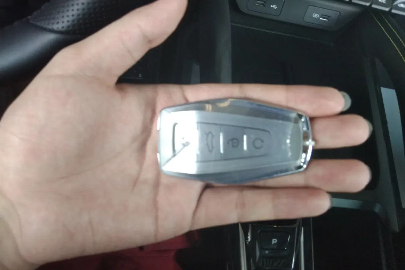 2022 Geely Coolray 1.5T 181HP L4 7DCT,autocango,china used car exporter,china ev exporter,chinese used car exporter,chinese used ev exporter