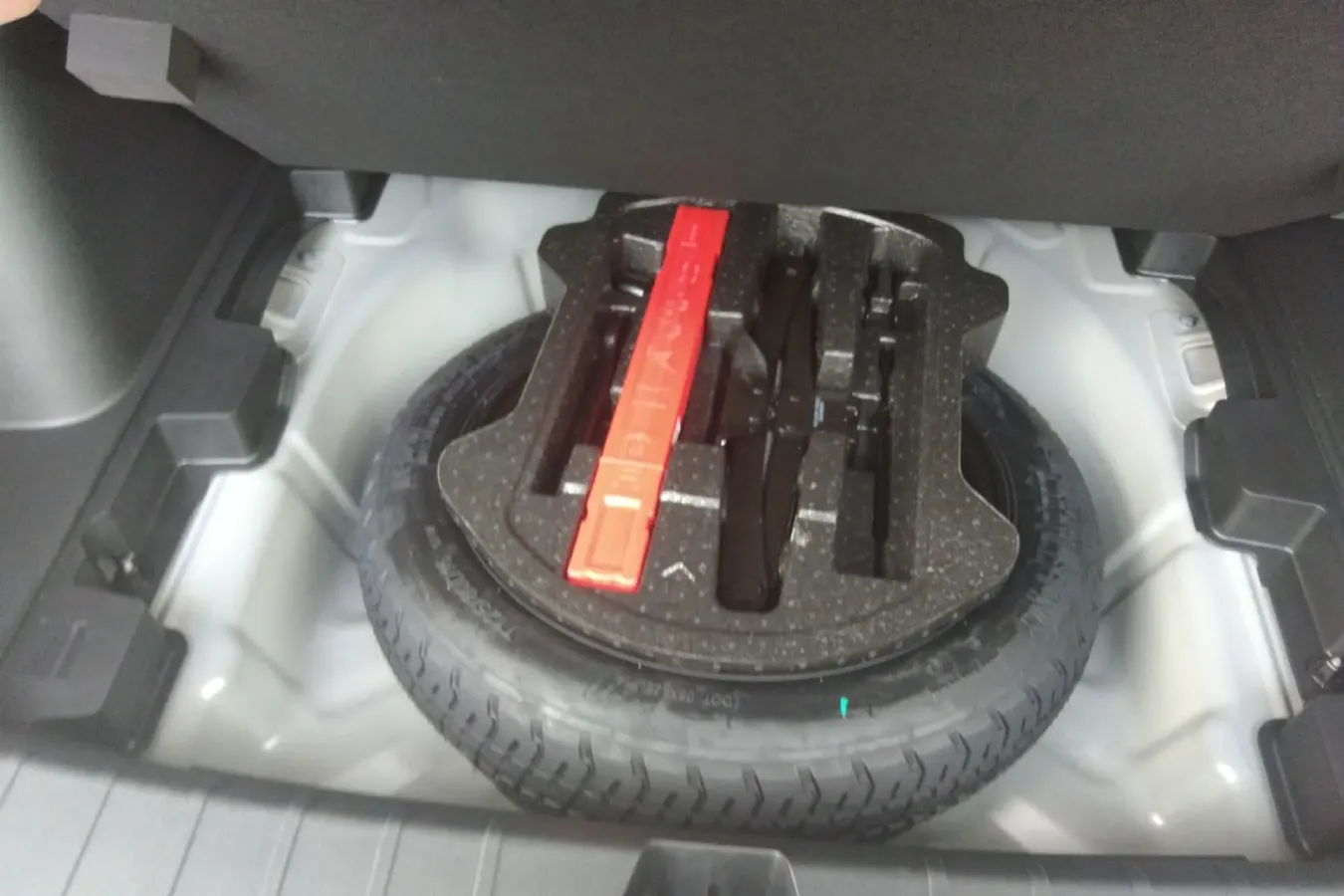 2022 Geely Coolray 1.5T 181HP L4 7DCT,autocango,china used car exporter,china ev exporter,chinese used car exporter,chinese used ev exporter