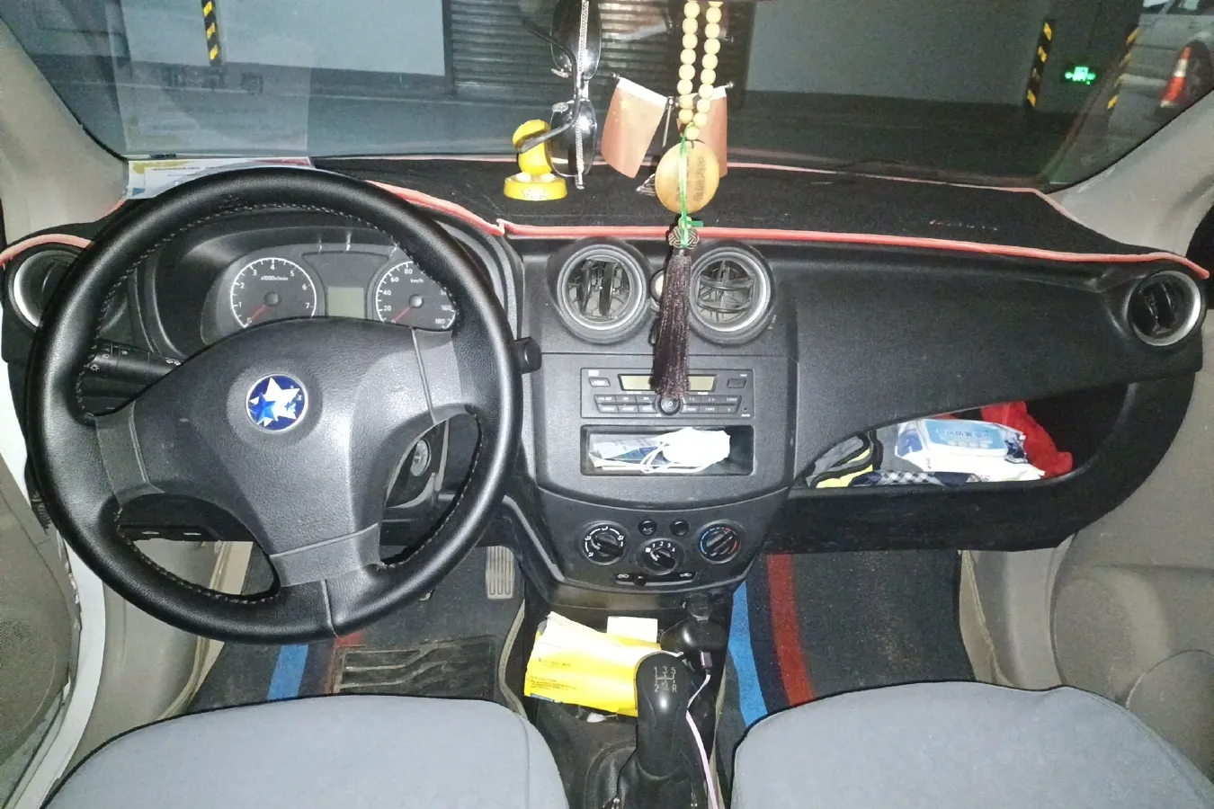 2014 Venucia R30 1.2L 73HP L3 5MT,autocango,china used car exporter,china ev exporter,chinese used car exporter,chinese used ev exporter