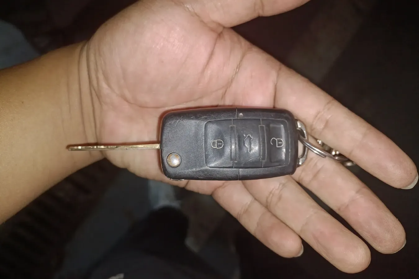 2014 Venucia R30 1.2L 73HP L3 5MT,autocango,china used car exporter,china ev exporter,chinese used car exporter,chinese used ev exporter