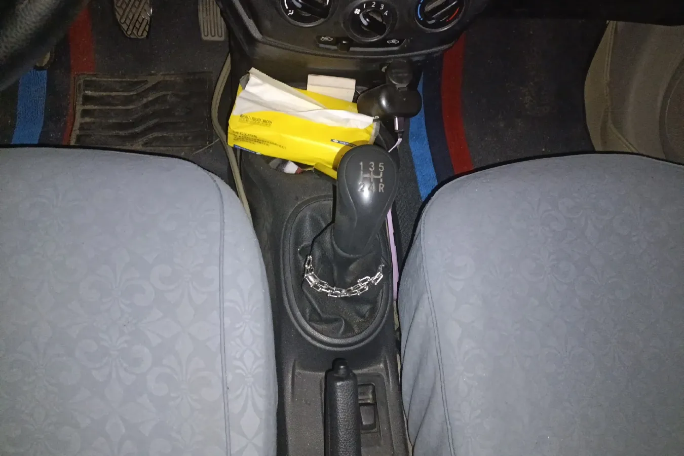 2014 Venucia R30 1.2L 73HP L3 5MT,autocango,china used car exporter,china ev exporter,chinese used car exporter,chinese used ev exporter