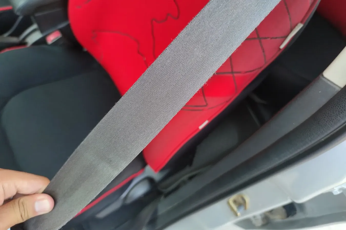 2013 DongFeng Aeolus S30 1.6L 106HP L4 5MT,autocango,china used car exporter,china ev exporter,chinese used car exporter,chinese used ev exporter