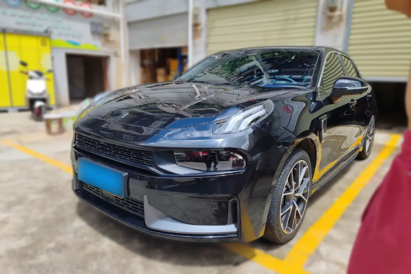 2020 LYNK&CO 03 New Energy 1.5T 180HP L3 7DCT PHEV 9.4KWH