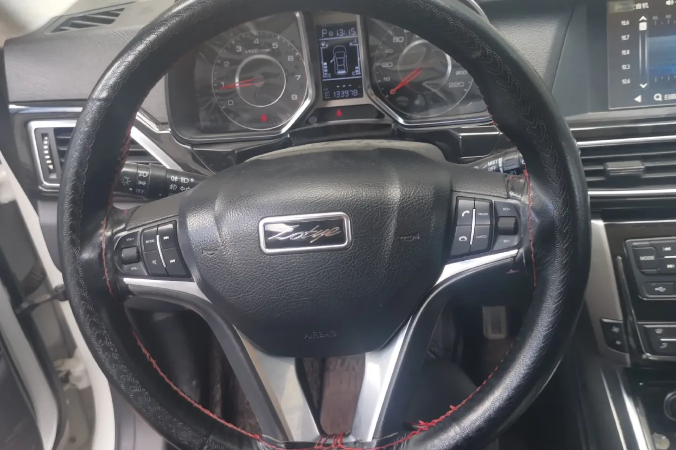 2015 Zotye Damy X5 1.5T 150HP L4 CVT,autocango,china used car exporter,china ev exporter,chinese used car exporter,chinese used ev exporter