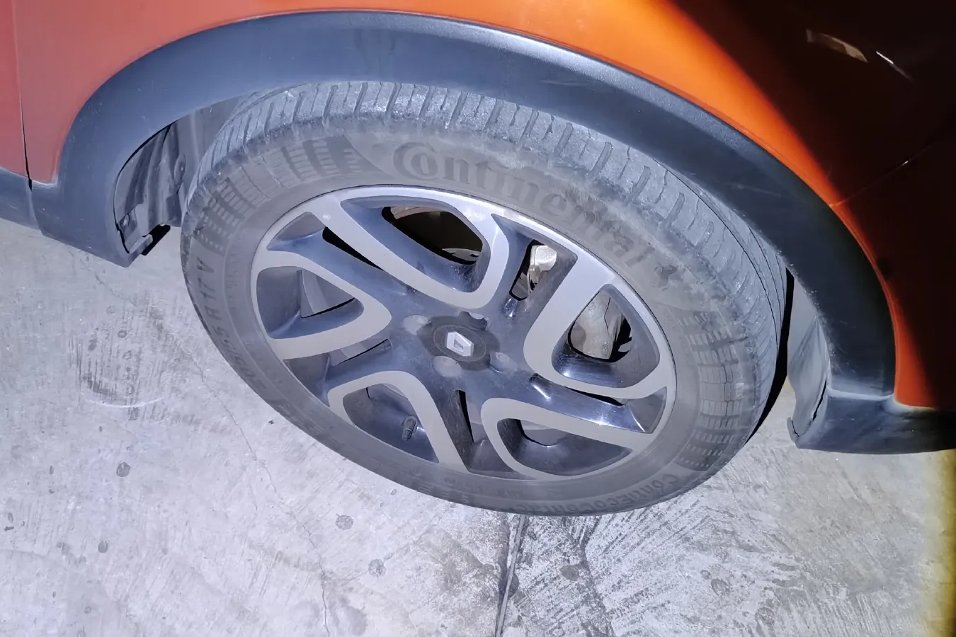 2015 Renault  Captur 1.2T 116HP L4 6DCT,autocango,china used car exporter,china ev exporter,chinese used car exporter,chinese used ev exporter