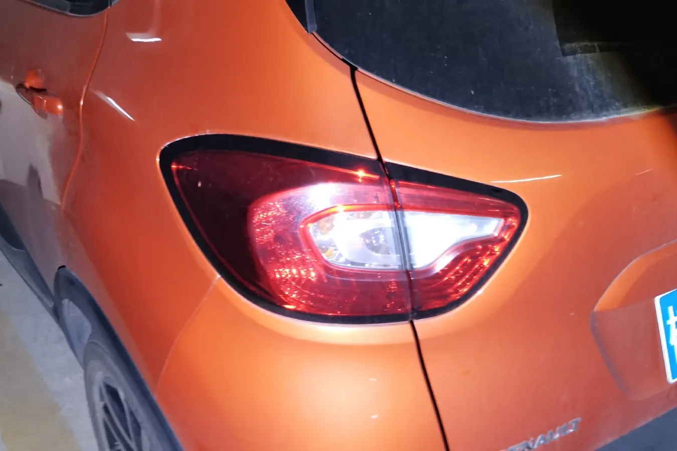 2015 Renault  Captur 1.2T 116HP L4 6DCT,autocango,china used car exporter,china ev exporter,chinese used car exporter,chinese used ev exporter