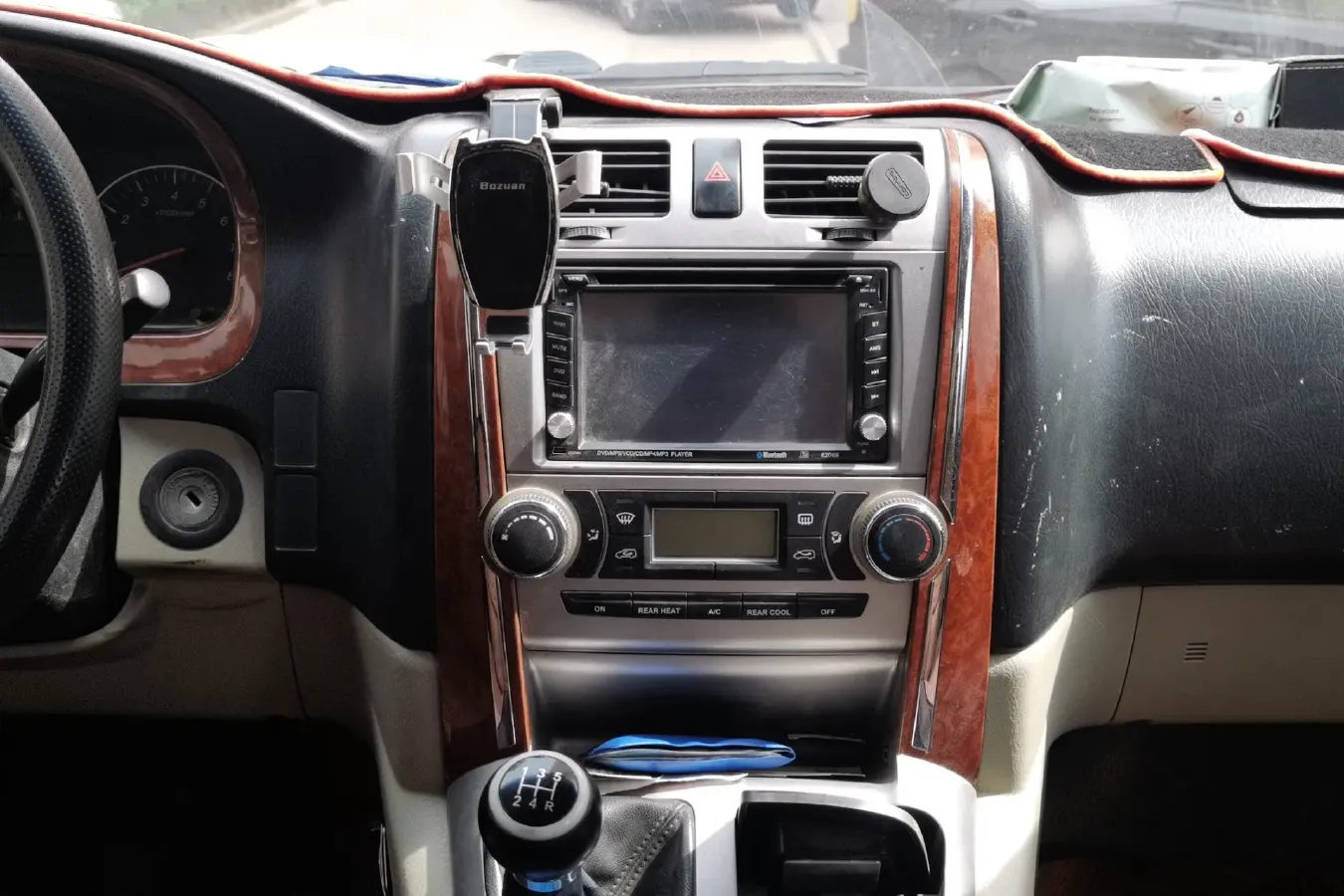 2016 JinBei Grace 2.0L 106HP L4 5MT,autocango,china used car exporter,china ev exporter,chinese used car exporter,chinese used ev exporter