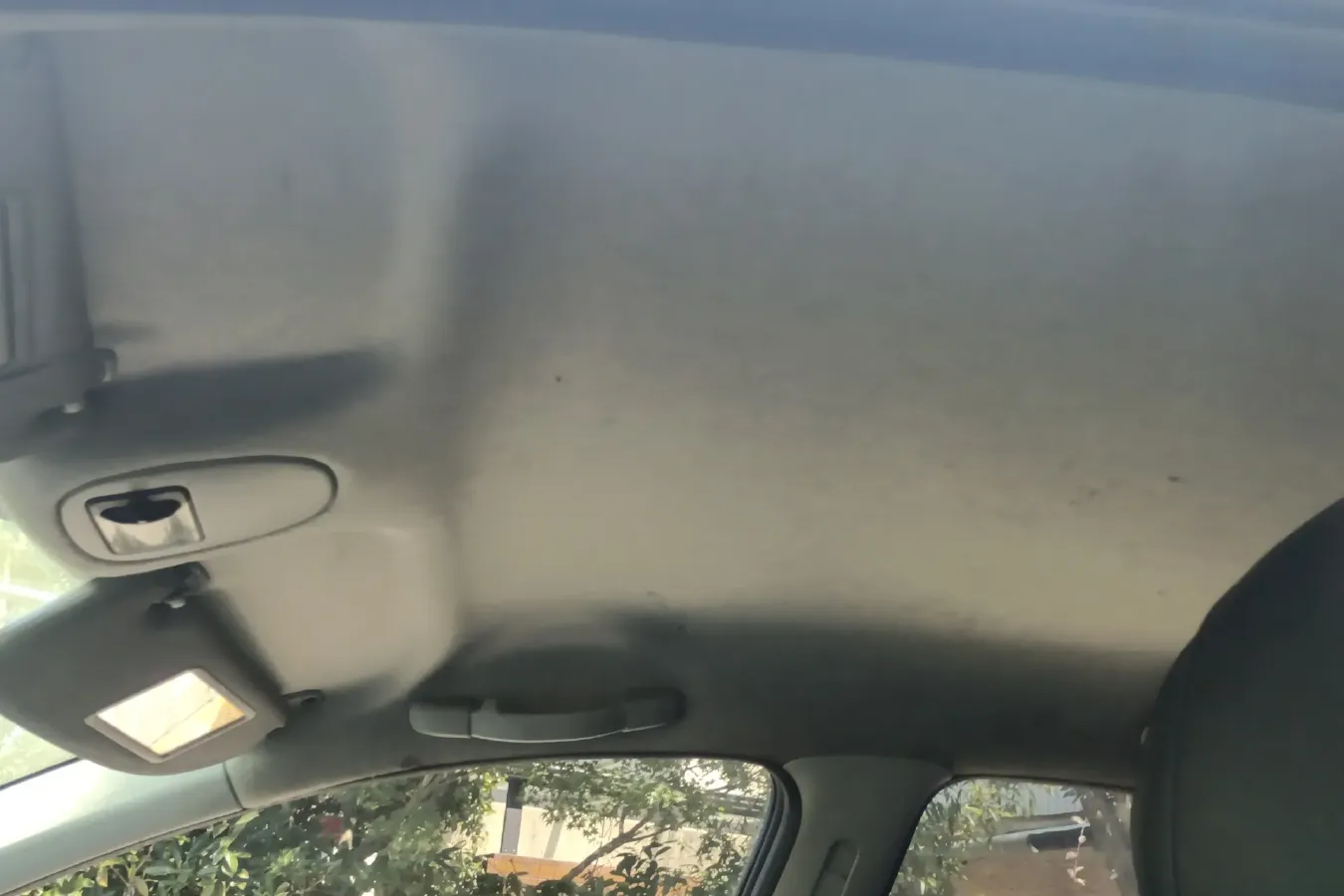 2011 Peugeot 207 1.4L 76HP L4 5MT,autocango,china used car exporter,china ev exporter,chinese used car exporter,chinese used ev exporter