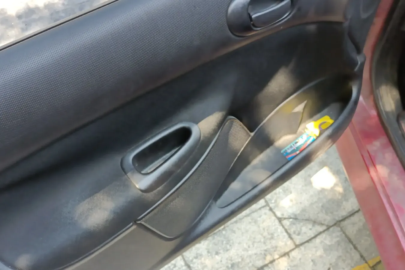 2011 Peugeot 207 1.4L 76HP L4 5MT,autocango,china used car exporter,china ev exporter,chinese used car exporter,chinese used ev exporter