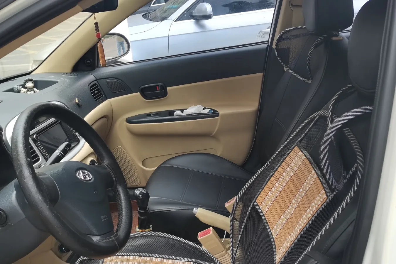 2011 Hyundai Accent 1.4L 95HP L4 5MT,autocango,china used car exporter,china ev exporter,chinese used car exporter,chinese used ev exporter