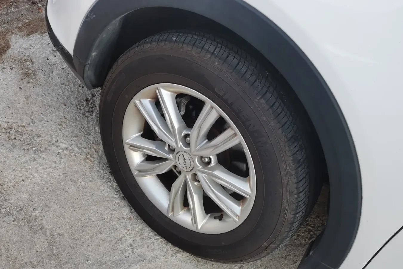 2019 Zotye T300 1.5L 112HP L4 5MT,autocango,china used car exporter,china ev exporter,chinese used car exporter,chinese used ev exporter