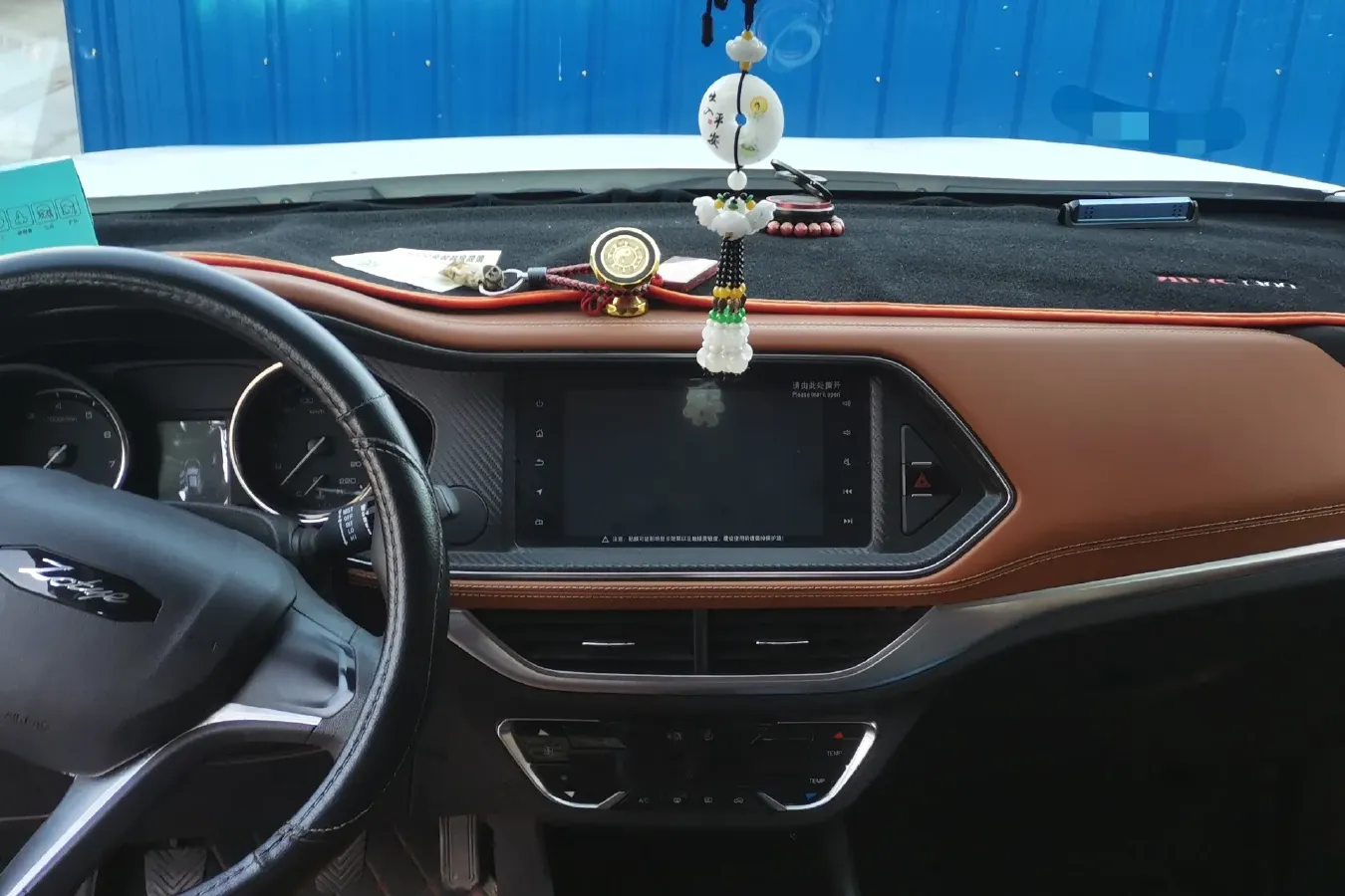 2019 Zotye T300 1.5L 112HP L4 5MT,autocango,china used car exporter,china ev exporter,chinese used car exporter,chinese used ev exporter