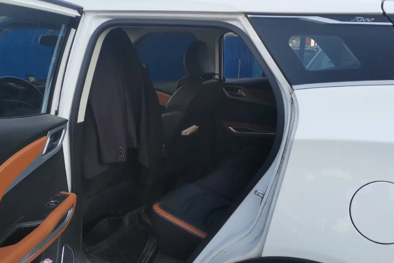 2019 Zotye T300 1.5L 112HP L4 5MT,autocango,china used car exporter,china ev exporter,chinese used car exporter,chinese used ev exporter